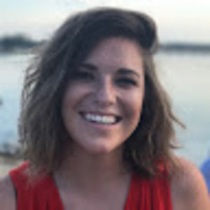 Meet your Posher, Abbey